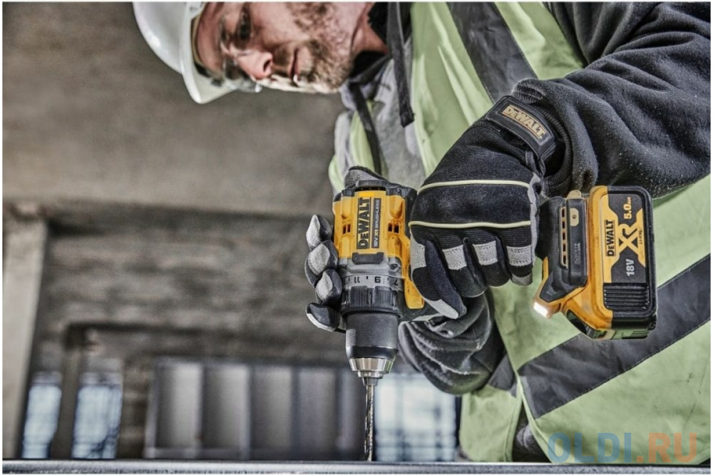 Аккумуляторная безударная бесщеточная дрель-шуруповерт DeWalt DCD800P2T-QW