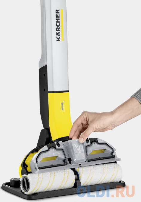 Пылесос ручной Karcher EWM 2 влажная уборка жёлтый чёрный