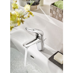 Смеситель для раковины Grohe Eurostyle с донным клапаном (33558003)