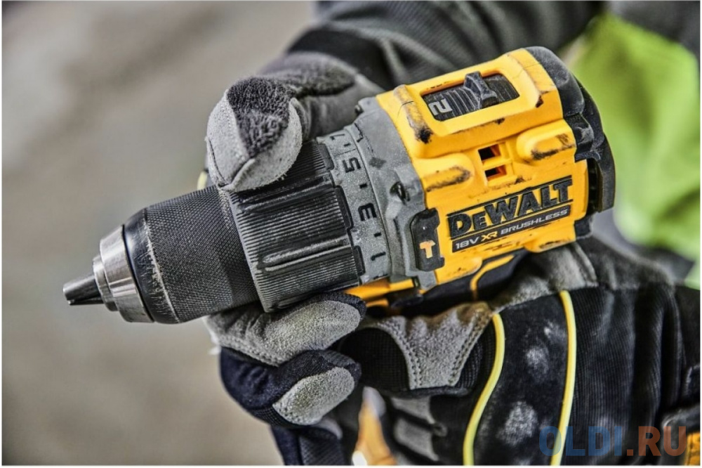 Беcщеточная дрель-шуруповерт DEWALT , DCD805P2T-QW