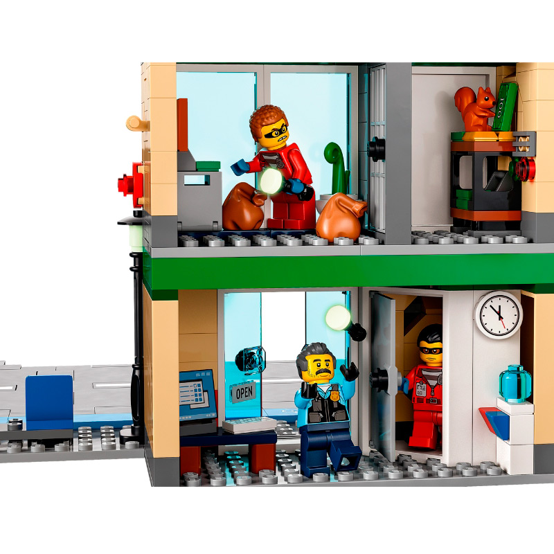 Конструктор Lego City Полицейская погоня в банке 915 дет. 60317