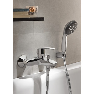 Смеситель для ванны Grohe Eurosmart New с душевым гарнитуром, хром (33300002, 27853001) в Москвe