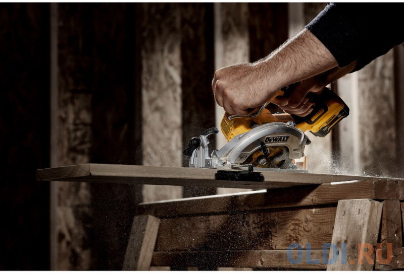 Дисковая пила  DeWalt DCS512NT-XJ