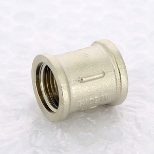 Муфта Uni-Fitt 1/2'' никелированная (602N2200) в Москвe