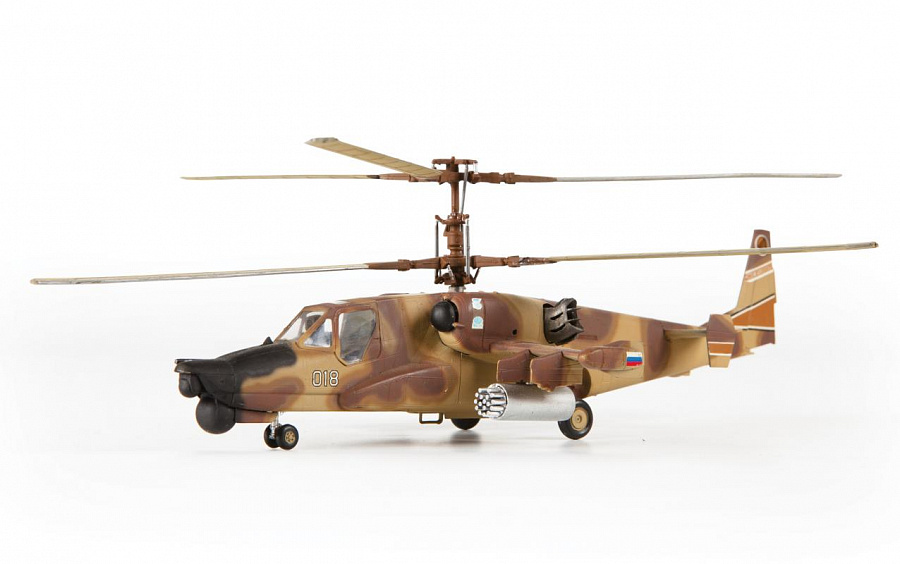 Сборная модель "Российский ударный вертолет "Черная акула" Подарочный набор с клеем и красками 7216ПН