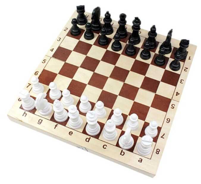 Игра настольная "Шахматы" (деревянная коробка,пластмассовые