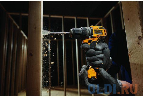 Дрель-шуруповёрт DeWalt DCD701N