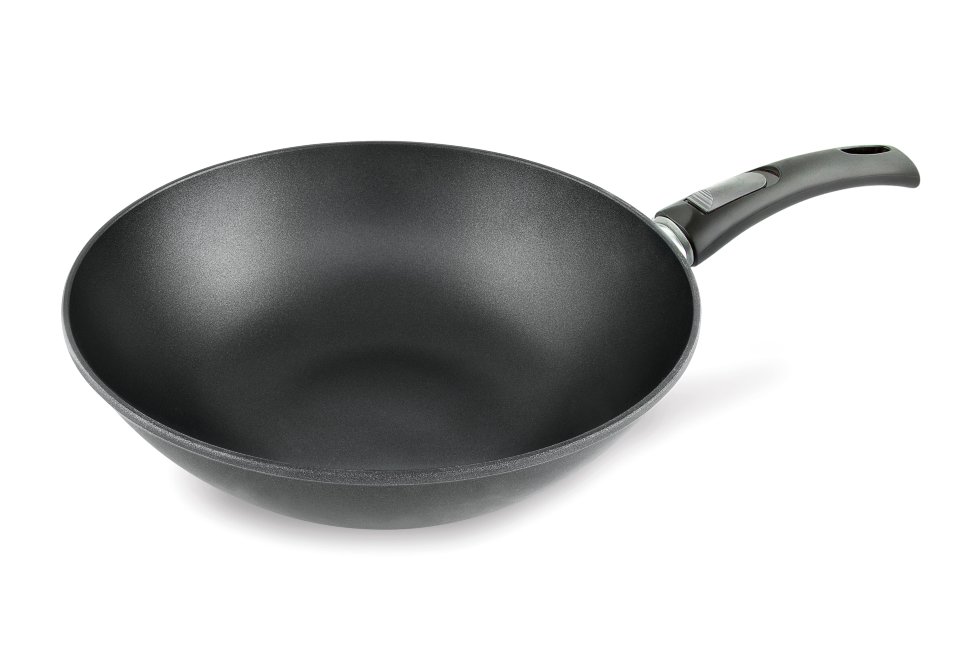 Сковорода-вок Нева Металл Посуда Титан 3130W 30 см, алюминий, антипригарное покрытие, съемная ручка, черный без крышки