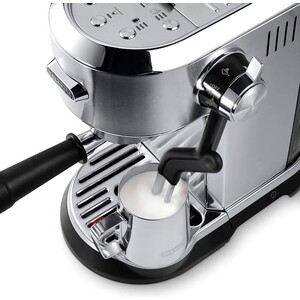 Кофеварка рожковая DeLonghi ЕС950.М