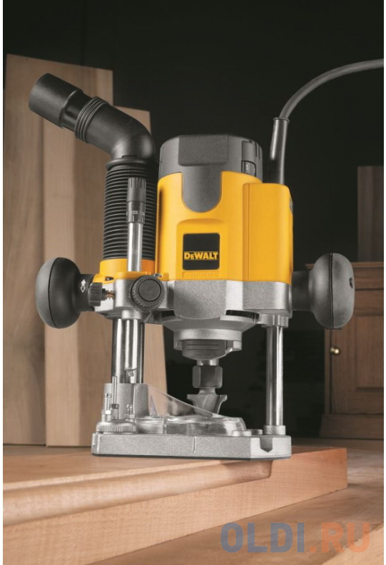 Фрезер двуручный 1100 Вт DW621K-QS DeWalt