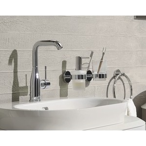 Смеситель для раковины Grohe Essence+ (23541001) в Москвe