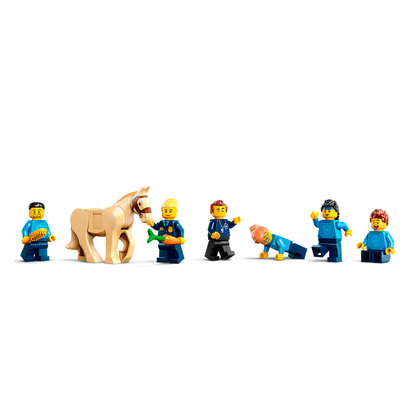 Конструктор Lego City Полицейская тренировочная академия 823 дет. 60372