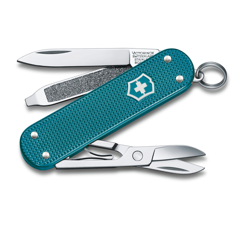 Нож-брелок Victorinox Classic SD Alox Colors, 58 мм, 5 функций, "Wild Jungle" в Москвe