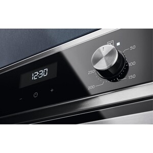 Электрический духовой шкаф Electrolux EOF5C50BX