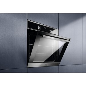 Электрический духовой шкаф Electrolux EOF5C50BX