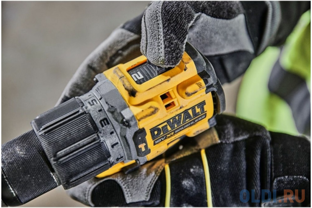 Беcщеточная дрель-шуруповерт DEWALT , DCD805P2T-QW