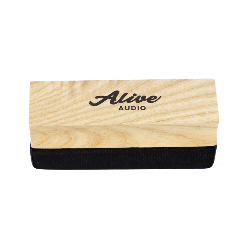 Аксессуар Комплект для очистки пластинок Alive Audio Brush & Fluid AA-ACC-BRUF