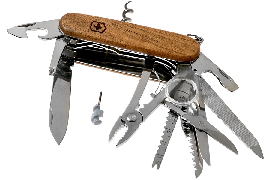 Нож Victorinox SwissChamp Wood 1.6791.63