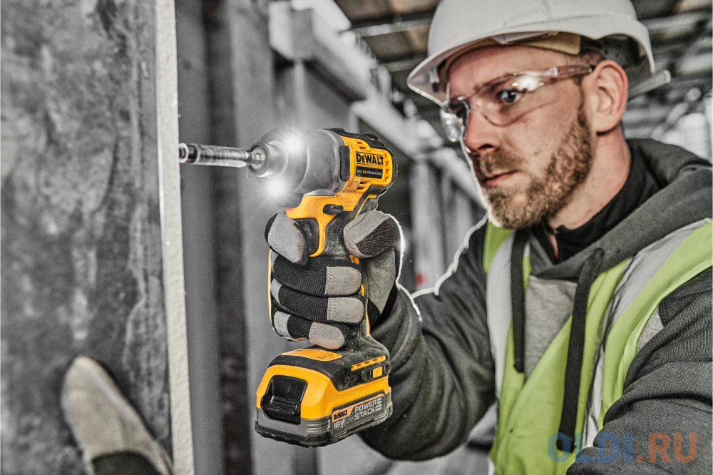 Шуруповёрт DeWalt DCF840N в Москвe