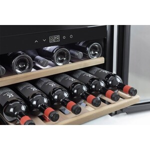 Винный шкаф Caso WineSafe 18 EB Inox в Москвe