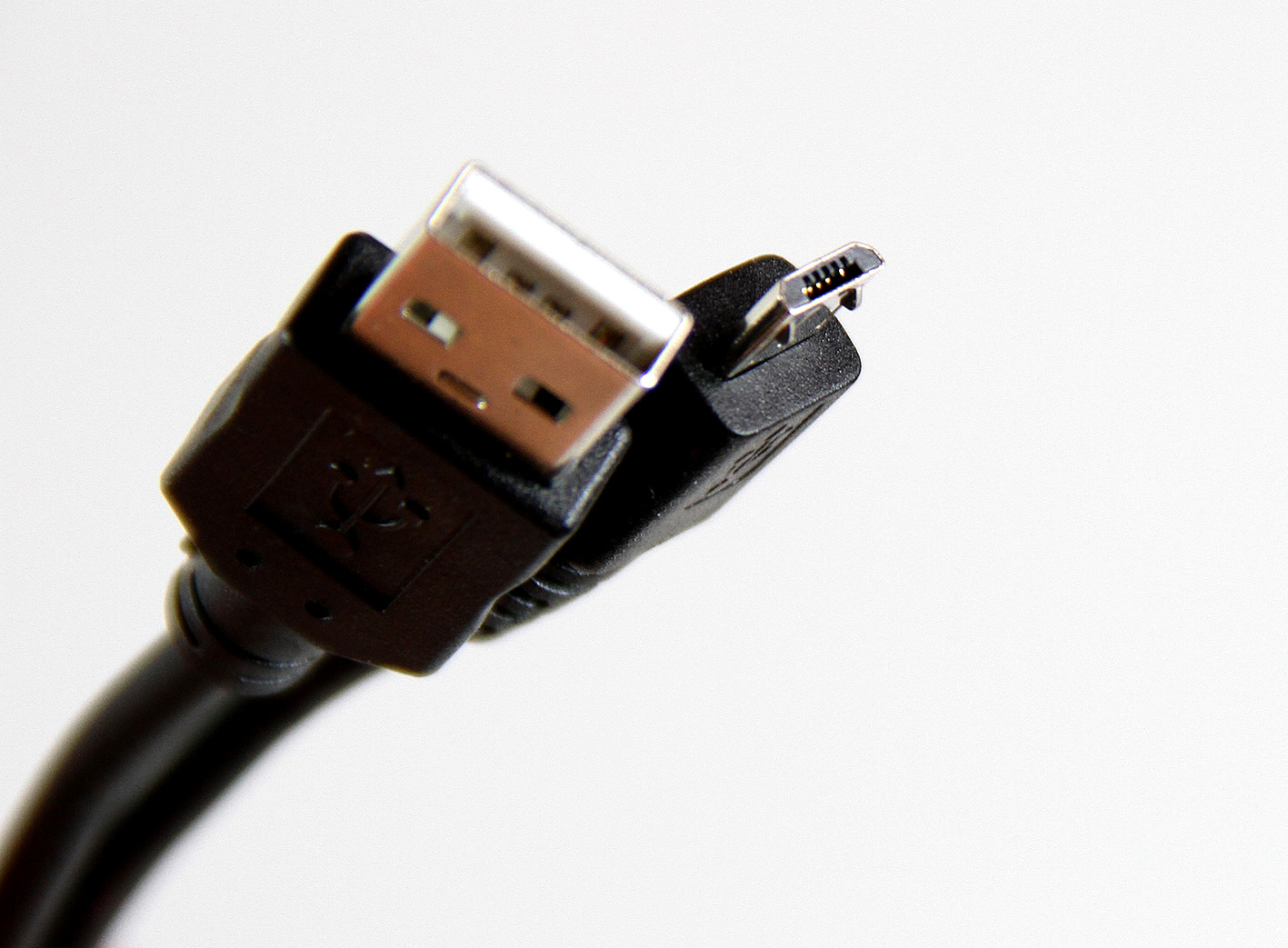 Кабель USB 2.0(AM)-microUSB 2.0(BM), TV-COM, 1.5m, черный (TC6940/VUS6940-1.5M)