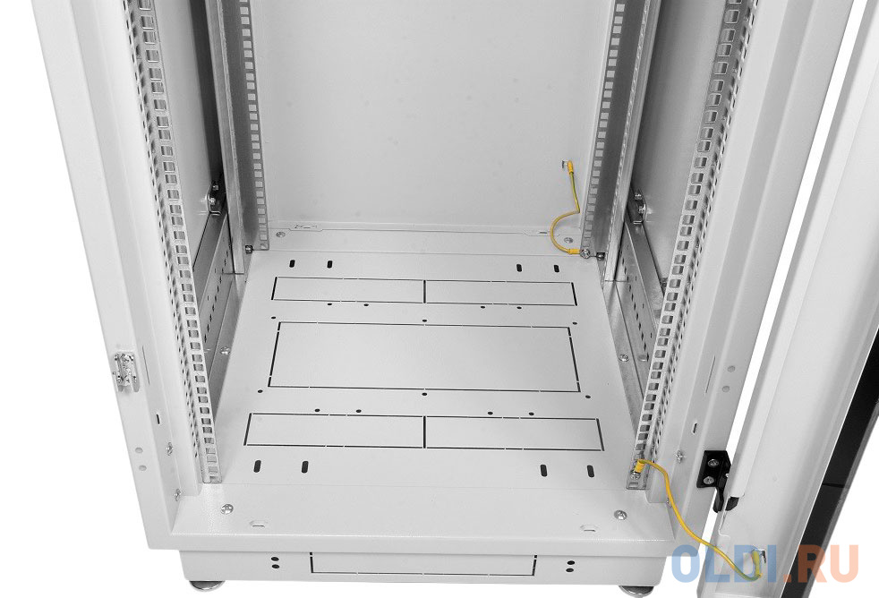 ЦМО Шкаф телекоммуникационный напольный 33U (600x800) дверь стекло, цвет чёрный (ШТК-М-33.6.8-1ААА-9005) (3 места)