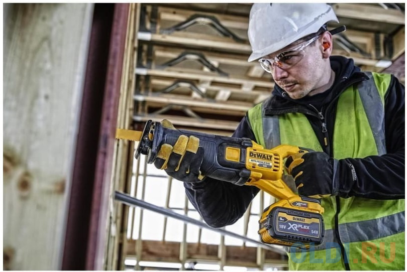 DeWalt "54В Сабельн.пила, 28.6мм, б/бат и ЗУ" DCS389N-XJ