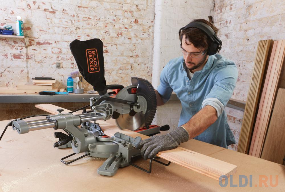 Торцовочная пила BES710-QS BLACK&DECKER