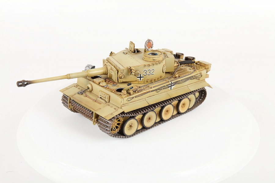 Немецкий танк "Тигр I" Подарочный набор с клеем и красками 3646ПН