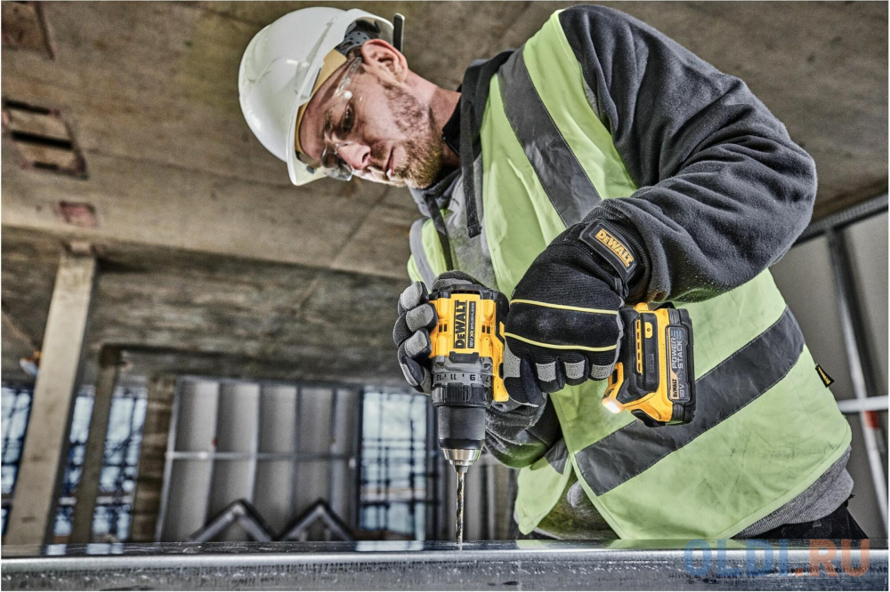 Дрель-шуруповёрт DeWalt DCD800E2T-QW