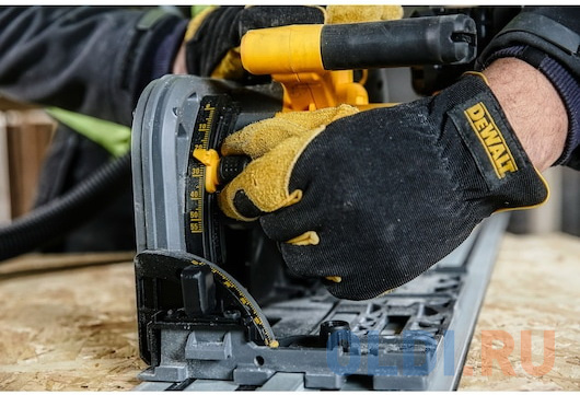 Аккумуляторный ПОГРУЖНАЯ ПИЛА Dewalt. DCS520T2-QW 54В в Москвe